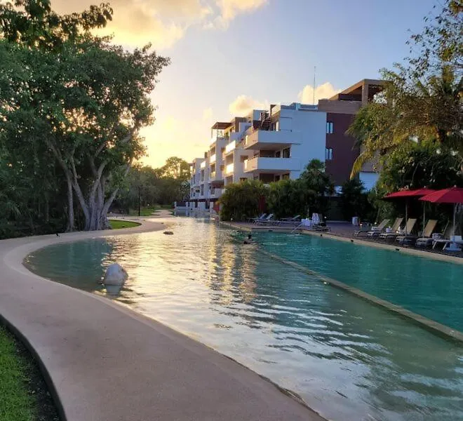 Apartment Corasol Nick Price By Parr Condos Playa del Carmen